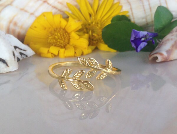 Leaf Ring - Branch Ring - Adjustable Ring - Simple Delicate Leaf Ring - H.L.Jewelry