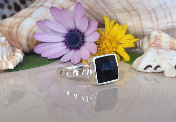 Black Onyx Ring - December Birthstone - Simple Ring with Square Black Onyx Stone - H.L.Jewelry