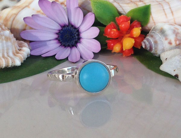 Blue Turquoise Ring - December Birthstone - Simple Ring with Round Blue Turquoise Gemstone - H.L.Jewelry