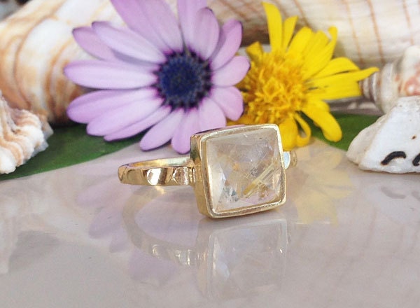 Rutilated Quartz Ring - Hammered Ring - Square Ring - Gold Ring - Golden Gem Ring - Simple Ring - H.L.Jewelry