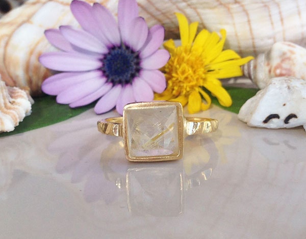 Rutilated Quartz Ring - Hammered Ring - Square Ring - Gold Ring - Golden Gem Ring - Simple Ring - H.L.Jewelry