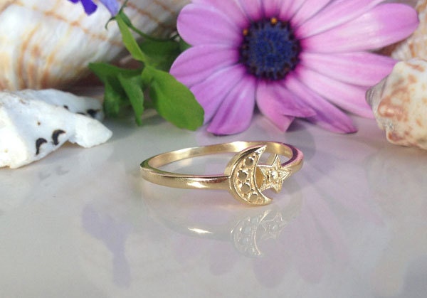 Moon & Star Ring - Crescent Moon Ring - Simple Delicate Moon & Star Ring - H.L.Jewelry