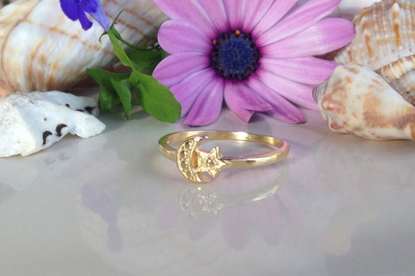 Moon & Star Ring - Crescent Moon Ring - Simple Delicate Moon & Star Ring - H.L.Jewelry