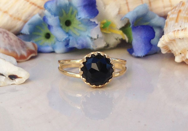 Black Onyx Ring - December Birthstone - Simple Double Band Round Crown Ring with Black Onyx Stone - H.L.Jewelry