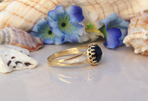 Black Onyx Ring - December Birthstone - Simple Double Band Round Crown Ring with Black Onyx Stone - H.L.Jewelry