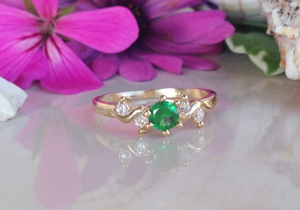 Emerald Ring - May Birthstone - Delicate Ring with Round Emerald Gemstone and Clear Quartz Accents - H.L.Jewelry