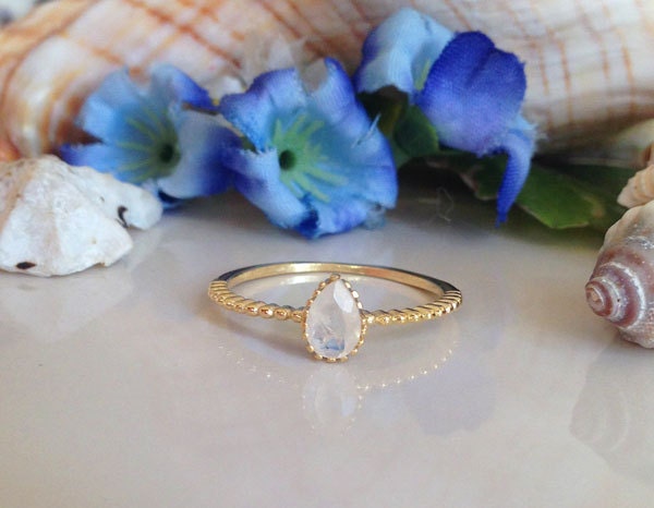 Rainbow Moonstone Ring - June Birthstone - Pear-Shaped Rainbow Moonstone Simple Delicate Ring - H.L.Jewelry