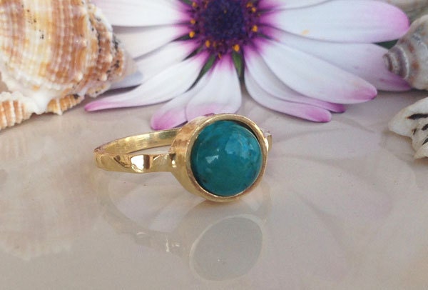 Green Turquoise Ring - December Birthstone - Simple Ring with Round Green Turquoise Gemstone - H.L.Jewelry