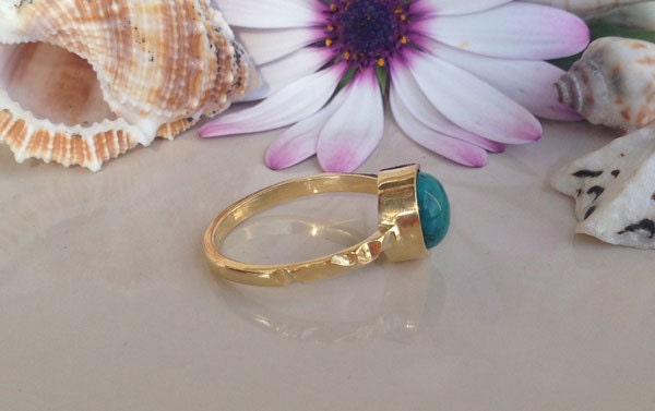 Green Turquoise Ring - December Birthstone - Simple Ring with Round Green Turquoise Gemstone - H.L.Jewelry