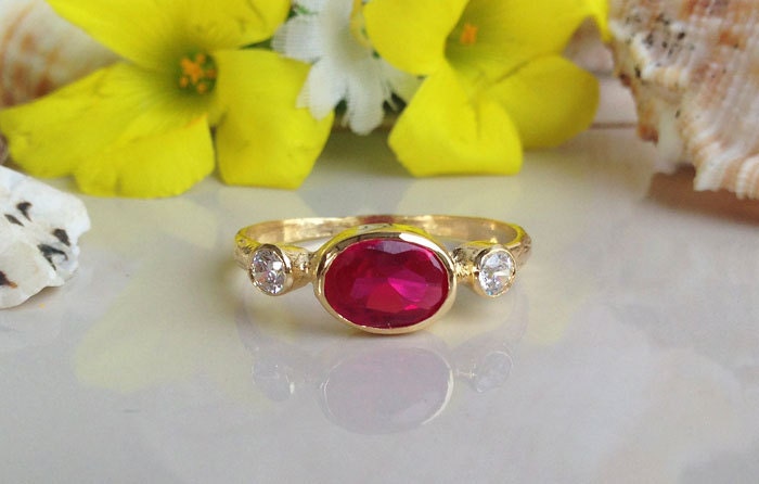 Triple Gemstones Ring - Ruby Ring - July Birthstone - Gold Ring - Bezel Ring - Gemstone Ring - Fuchsia Ring - H.L.Jewelry