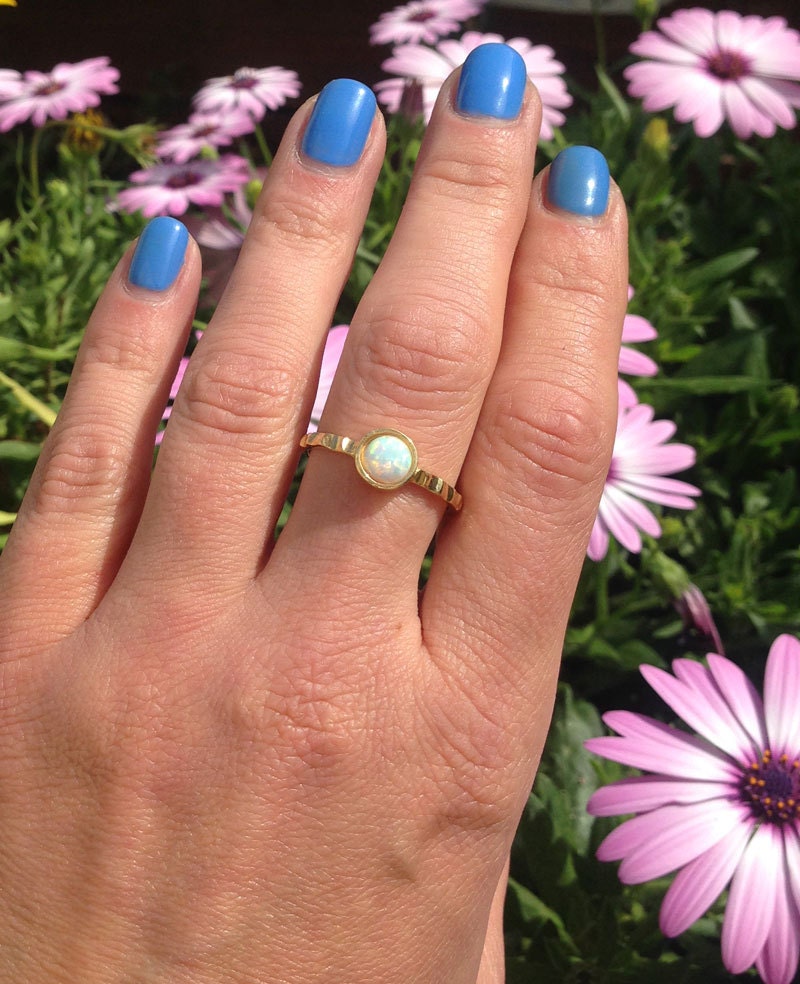 White Opal Ring - Round White Opal Gemstone Simple Hammered Ring - H.L.Jewelry