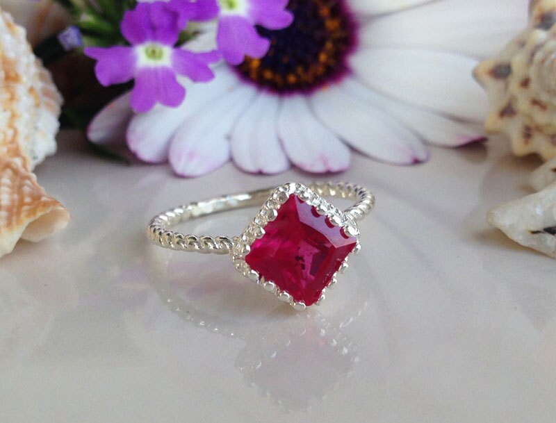 Ruby Ring - July Birthstone - Square Ring - Gold Ring - Bezel Ring - Simple Jewery - Twist Ring - H.L.Jewelry