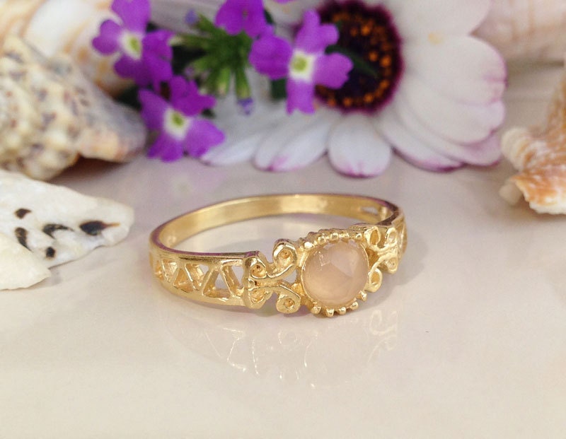 Pink Chalcedony Ring - Lace Ring with Round Pink Chalcedony Gemstone - H.L.Jewelry