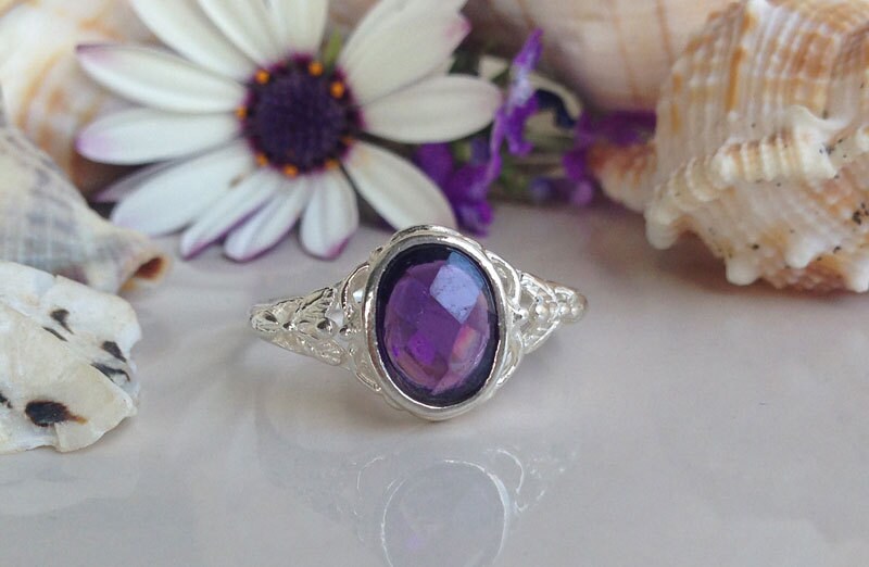 Purple Amethyst Ring - February Birthstone - Oval Purple Amethyst Gemstone Lace Ring - H.L.Jewelry