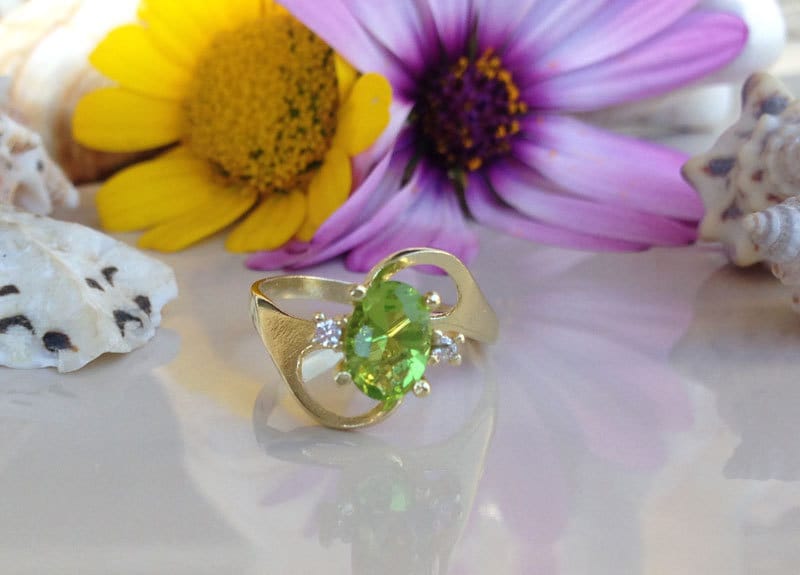 Peridot Ring - August Birthstone - Delicate Ring with Oval Peridot Gemstone and Clear Quartz Accents - H.L.Jewelry