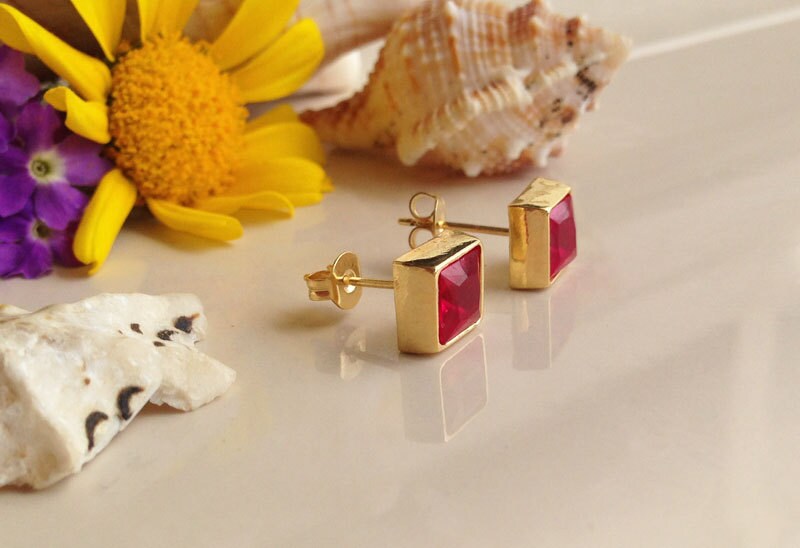 Ruby Earrings - July Birthstone Jewelry - Simple Square Stud Earrings with Ruby Gemstones - H.L.Jewelry