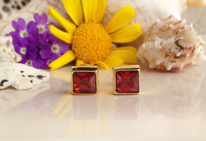 Red Garnet Earrings - January Birthstone Jewelry  - Simple Square Stud Earrings with Red Garnet Gemstones - H.L.Jewelry