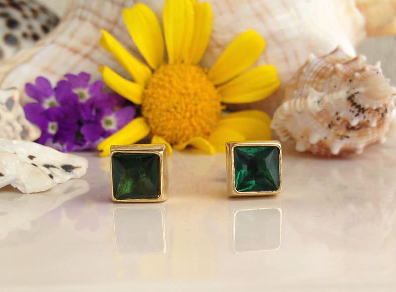 Green Tourmaline Earrings - Simple Square Stud Earrings with Green Tourmaline Gemstones - H.L.Jewelry