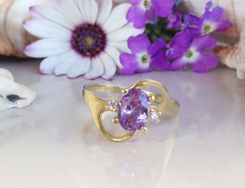 Amethyst Ring - February Birthstone - Oval Amethyst Ring with Clear Quartz Accents - H.L.Jewelry