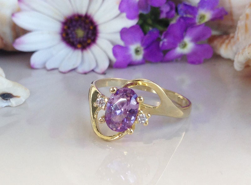 Amethyst Ring - February Birthstone - Oval Amethyst Ring with Clear Quartz Accents - H.L.Jewelry