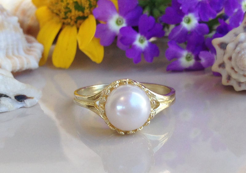 White Pearl Ring - Natural Pearl - White Pearl Round Crown Ring - H.L.Jewelry