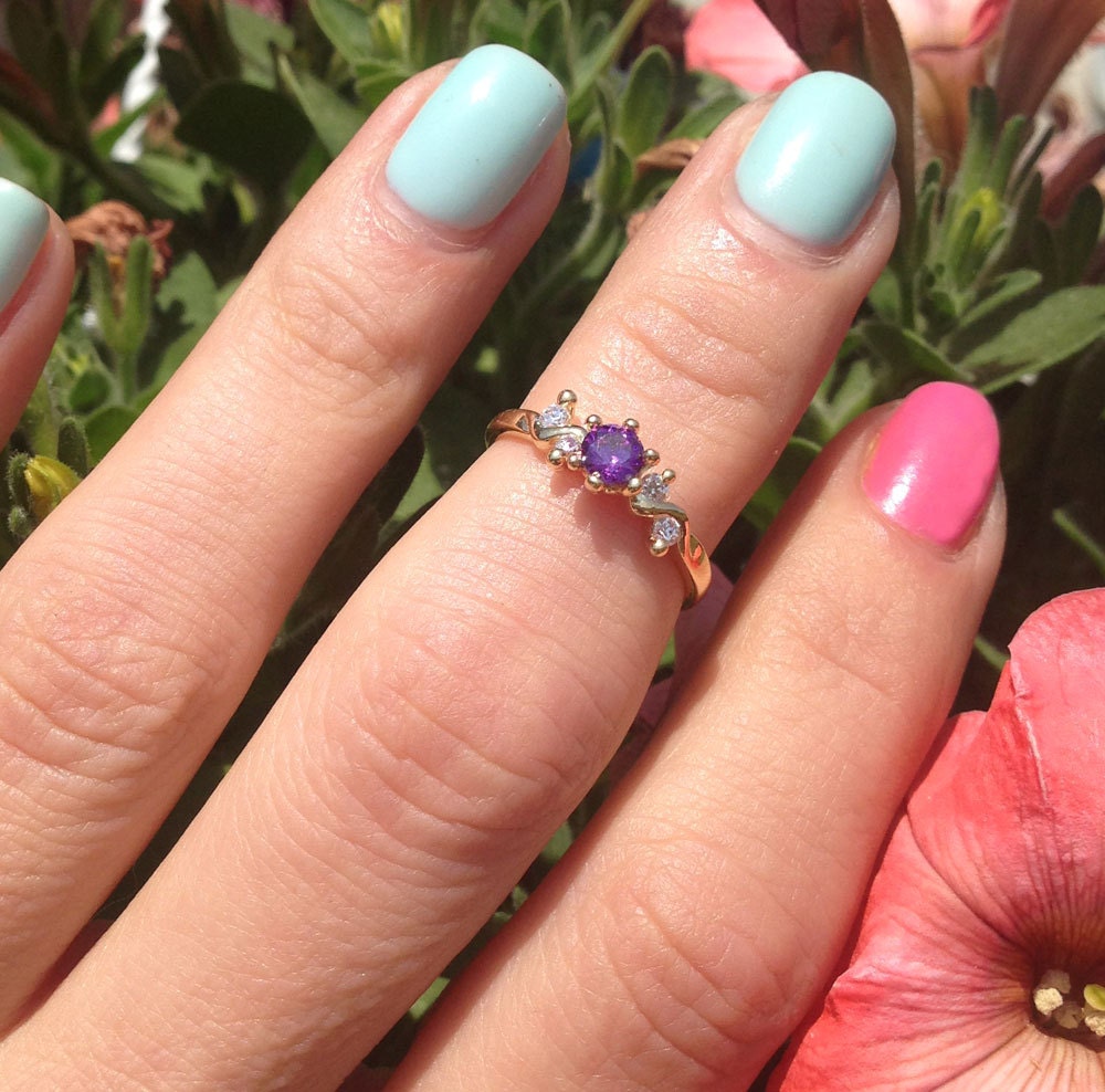 Purple Amethyst Ring - February Birthstone - Delicate Ring with Round Amethyst Center Stone and Clear Quartz Accents - H.L.Jewelry